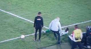 Andrés Felipe Román en el piso.