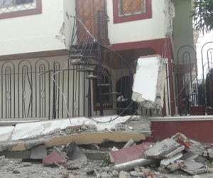 La vivienda ubicada en la Calle 8 con carrera 14-05 en Gaira colapso.