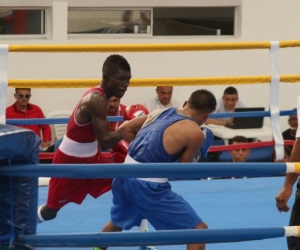 Ganó por decisión unanime frente al ecuatoriano Carlos Quipo