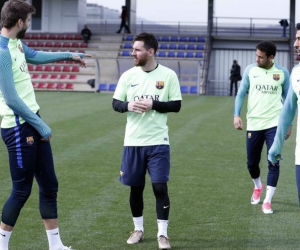 Lionel Messi con sus compañeros del Barcelona. 