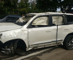 Así quedó la camioneta conducida por 'Mando' Quintero.