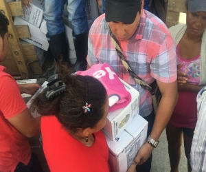 Familias afectadas por las lluvias en los corregimientos de El Cerrito y Mata de Caña recibieron las primeras ayudas humanitarias. 