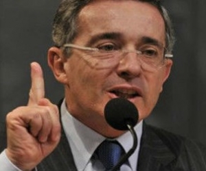  Álvaro Uribe, senador del Centro Democrático.