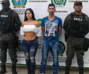 Junto a la voluptuosa presentadora, Paulin Karina Díaz, también fue detenido alias ‘La Bruja’. 