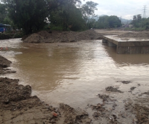 Según la comunidad el box culvert colapsa cuando llueve. 