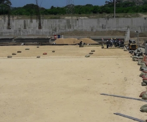 Así avanza el proceso de siembra de la gramilla en el estadio de Bureche.