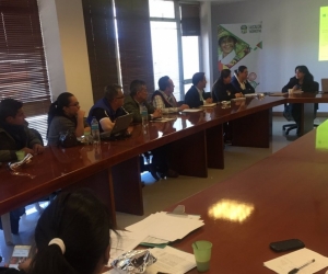 La secretaria de Salud del municipio Ipiales, Ana María Revelo, se reunió con autoridades del municipio para evaluar la situación. 