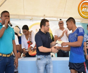 Alcalde del Distrito, Rafael Alejandro Martínez fue el encargado de entregar los premios. 