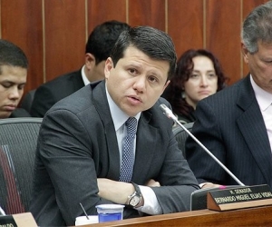 La Fiscalía pidió a la CSJ que investigue al senador Bernardo Elías por el caso Odebredcht.