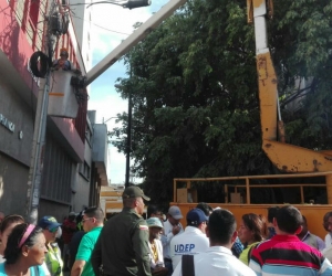 Se cortaron  redes de diferentes operadores afectando la prestación de los servicios de telefonía, televisión e internet.