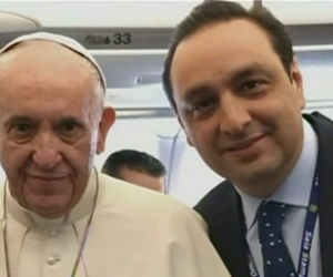 Jorge Alfredo Vargas con el Papa Francisco