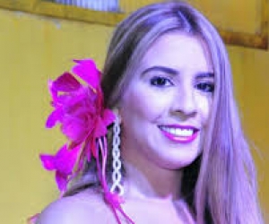 Valeria Rocha, reina del Carnaval de la 44