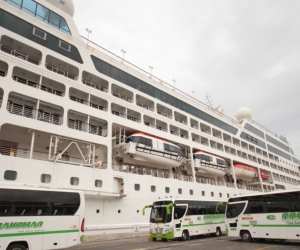 Este miércoles llegó el crucero Pacific Princess el primer del 2018. 