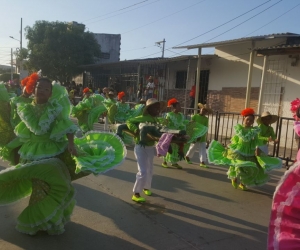Los niños prendieron la fiesta del caimán cienaguero. 