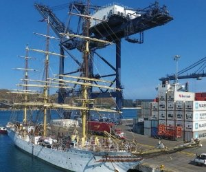 Puerto de Santa Marta.  El buque Sorlandet fue construido en 1927 y estará en Santa Marta por 6 días.