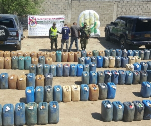 El hidrocarburo de proveniencia venezolana era llevado por la trocha que conduce a la vereda “Los Cocos”, en el corregimiento de Guachaca.