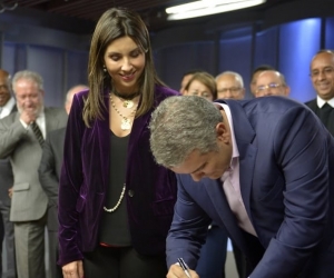 Presidencia Firma del acuerdo.