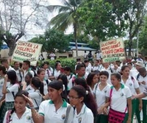 Los banqueños marcharon en memoria de la pequeña Valery.