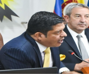 Pablo Vera en su intervención en el Parlamento. 