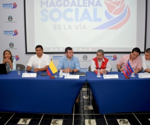 Invías, Contraloría, Gobernación, Veeduría Ciudadana y la comunidad estuvo presente en la audiencia pública. 