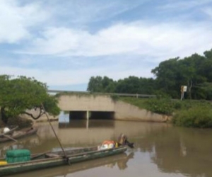 Alcantarilla rectangular del caño clarín vía barranquilla