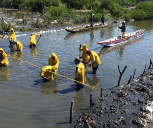 Caño 'La Isla', el cual se conecta con la Ciénaga Grande de Santa Marta