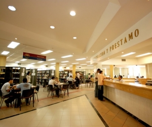 En la biblioteca se invirtieron más de mil millones de pesos.