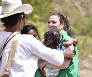 Loss niños fueron trasladados al hospital Rosario Pumarejo de López de Valledupar, donde recibieron atención por problemas respiratorios y nutricionales.