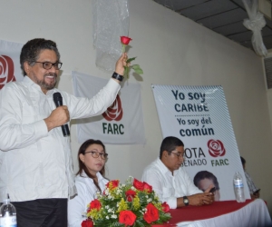 Iván Márquez, durante el evento proselitista en el que anunció el apoyo oficial a Patricia Caicedo. 