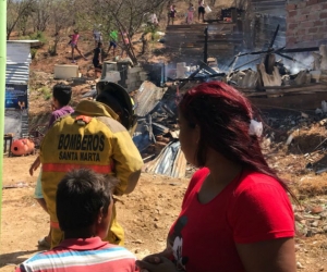 Incendio estructural en el barrio Los Fundadores.