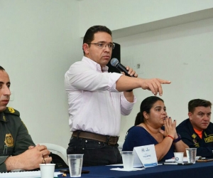 El alcalde socializó la noticia en el barrio Cristo Rey.