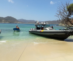 Autoridades trabajan para mantener la tranquilidad de propios y visitantes. 
