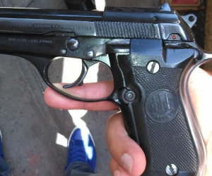 Pistola Prieto Beretta una de las armas que se están traficando en Santa Marta provenientes de Venezuela. 