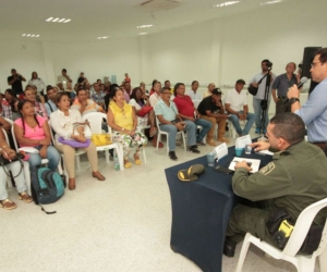 100 lideres hicieron parte de la reunión presidida por el Alcalde.