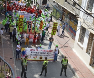Así se llevó la manifestación en la calle 20 dirigiéndose al Camellón.