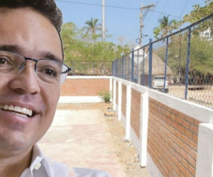 Por la construcción de un muro en el colegio de Taganga, Martínez tuvo que pagar un desacato. 