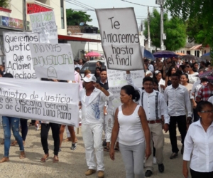 Con pancartas exigiendo justicia, así se llevó a cabo el sepelio de Gilberto Luna, en el municipio de Plato (Magdalena).