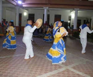 Las danzas del Magdalena y Cesar se tomaron el Centro Cultural San Juan Nepomuceno.