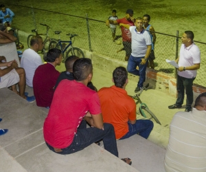 Organización del torneo de fútbol social.