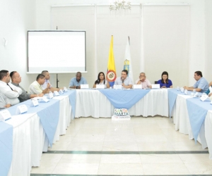 Los líderes sociales religiosos de Santa Marta se tomaron un tinto con el Alcalde. 