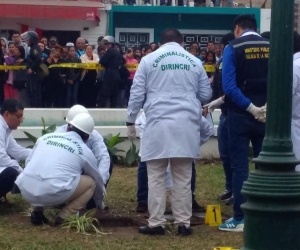 La menor fue hallada en un pequeño pozo en el parque. 