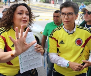  La senadora Angélica Lozano y Claudia López. 