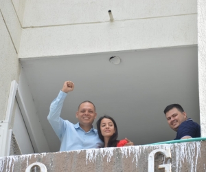 Edgardo Pérez Díaz, alcalde de Ciénaga, antes de ingresar a la audiencia en el edificio Galaxia.