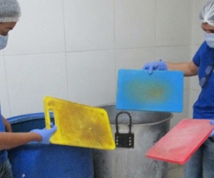imagenes de la visita a la cocina de la carcel Rodriga de Bastidas