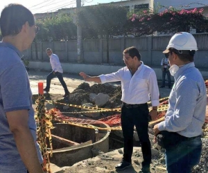 El alcalde de Santa Marta, Rafael Martínez realizó una inspección de la obra.