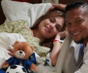 Sara Uribe y Freddy Guarín en la clínica