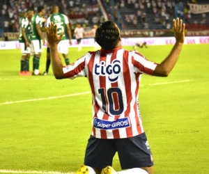 Luis 'Cariaco' Gonzáñez celebrando el tercer gol juniorista.