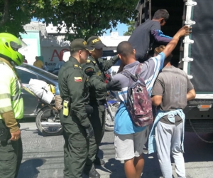 Policía Metropolitana de Santa Marta Controles a migrantes.