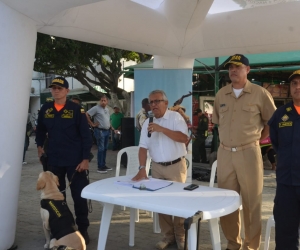 El secretario de Gobierno Distrital, Adolfo Bula, y autoridades del Distrito