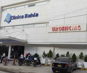 El conductor de la motocicleta falleció en la clínica Bahía. 